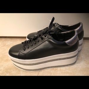 Platform CALL IT SPRING sneakers.